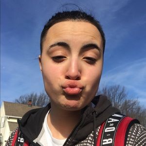 Meet your Posher, Christiana